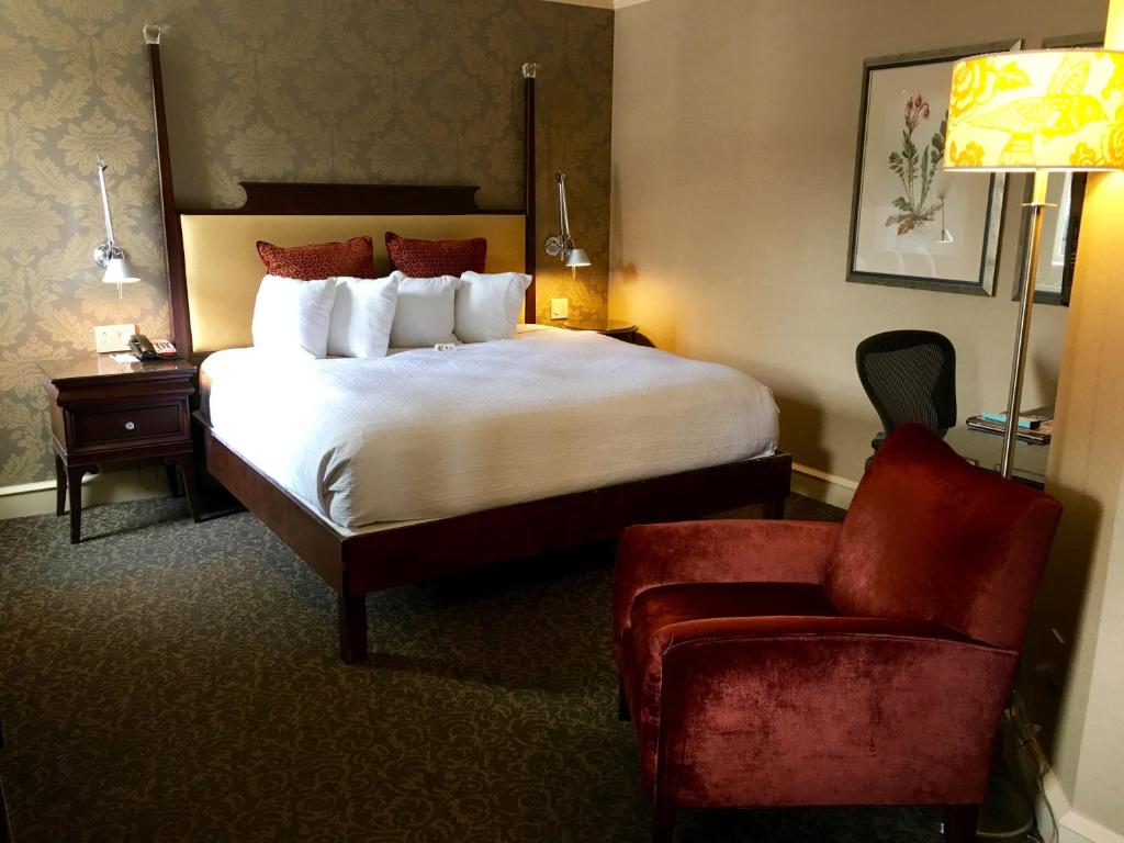 Chestnut Hill Hotel photo 5