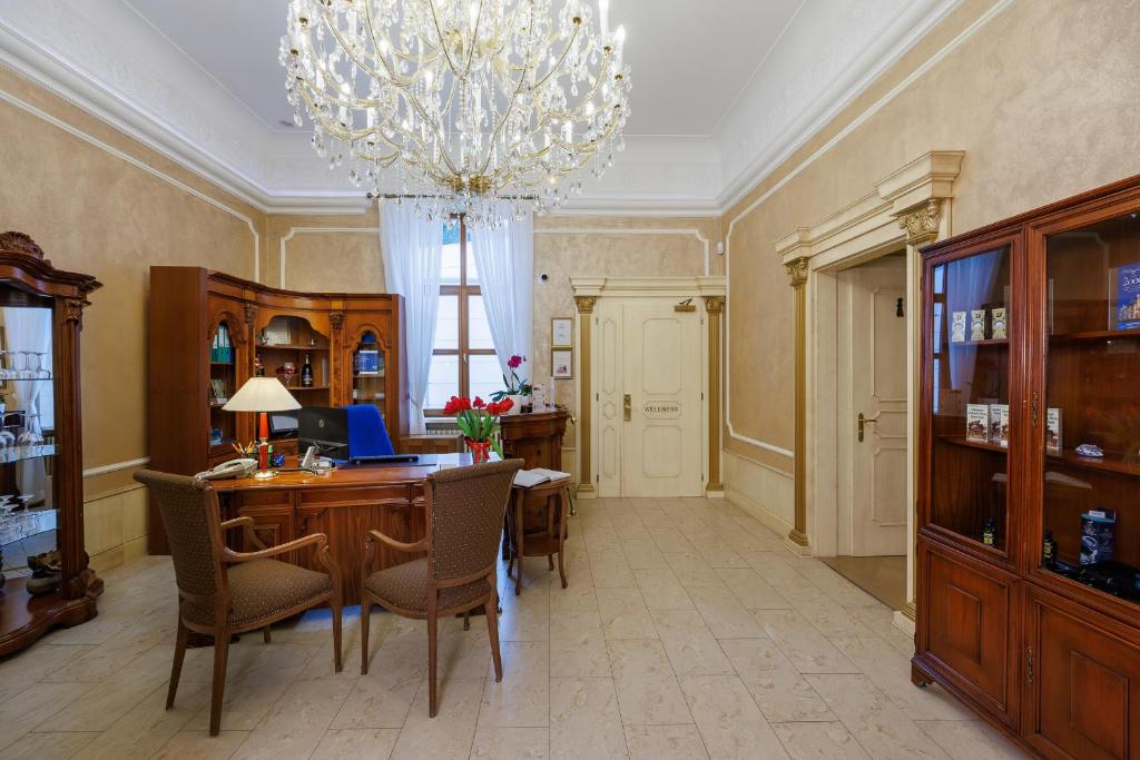 Foto sihtkohas Karlovy Vary asuva majutusasutuse Hotel Château Cihelny galeriist