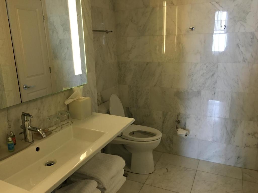 Chestnut Hill Hotel - Doppelzimmer Mit Zwei Doppelbetten