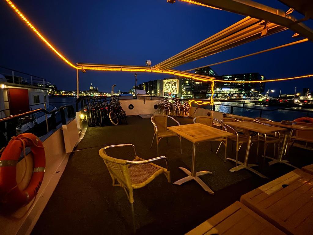 Posezení v ubytování Hotelboat Iris