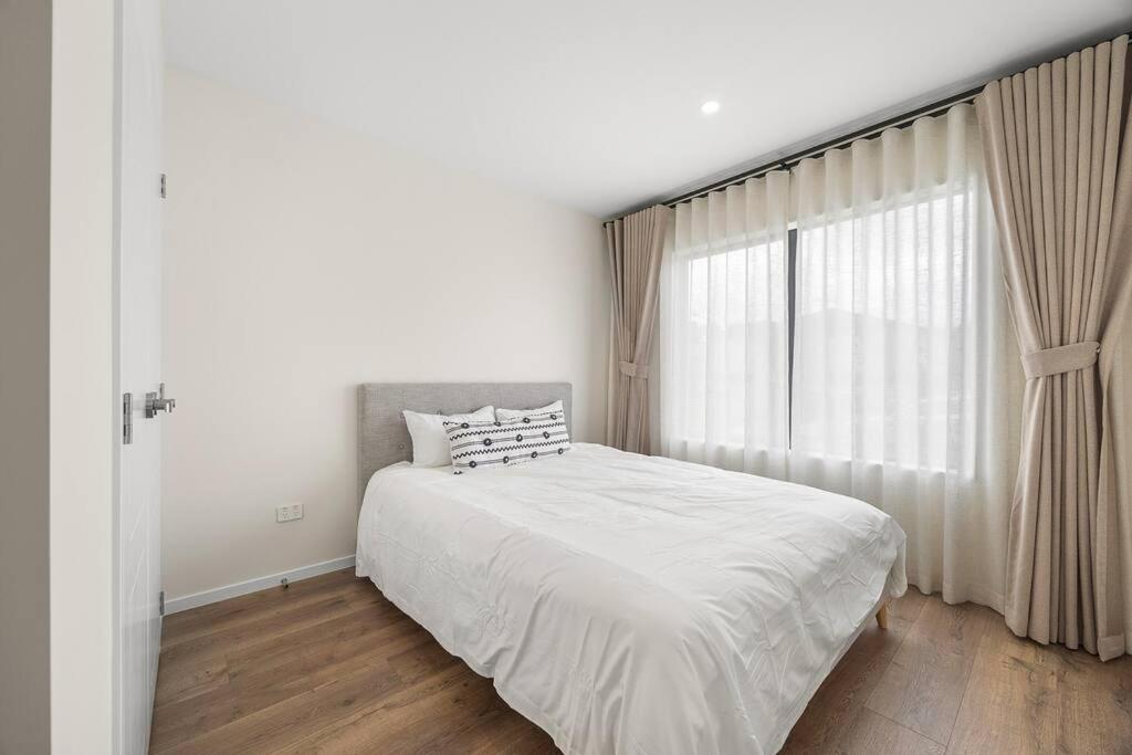 Greenstead Retreat 11 beds, 8 bedrooms, 5 baths - Resim 42