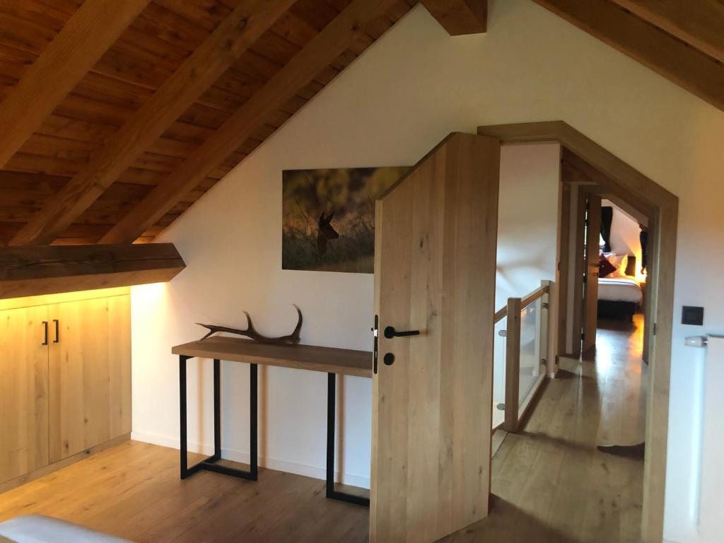 Kuchyň nebo kuchyňský kout v ubytování Le Chalet De Saint-Hubert