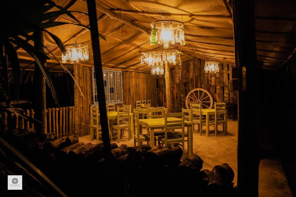 Restaurace v ubytování Walawwa Matale
