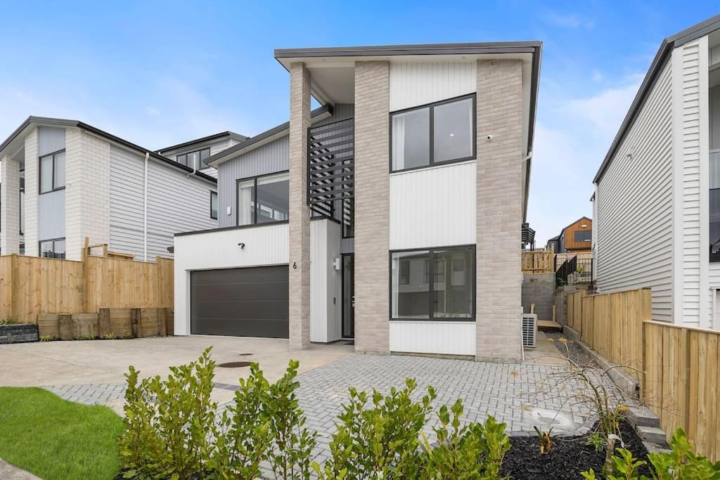 Greenstead Retreat 11 beds, 8 bedrooms, 5 baths - Resim 31