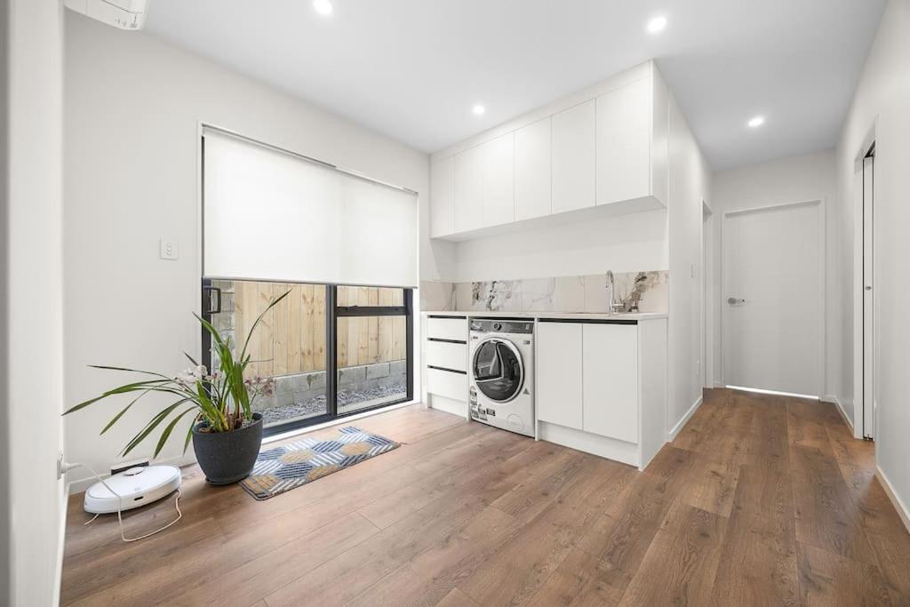 Greenstead Retreat 11 beds, 8 bedrooms, 5 baths - Resim 29