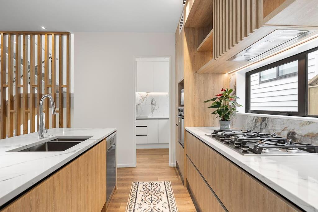 Greenstead Retreat 11 beds, 8 bedrooms, 5 baths - Resim 15