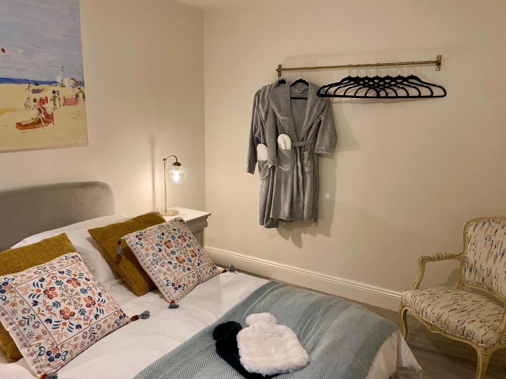Posezení v ubytování Charming 1 bed Georgian Apartment in Kildare