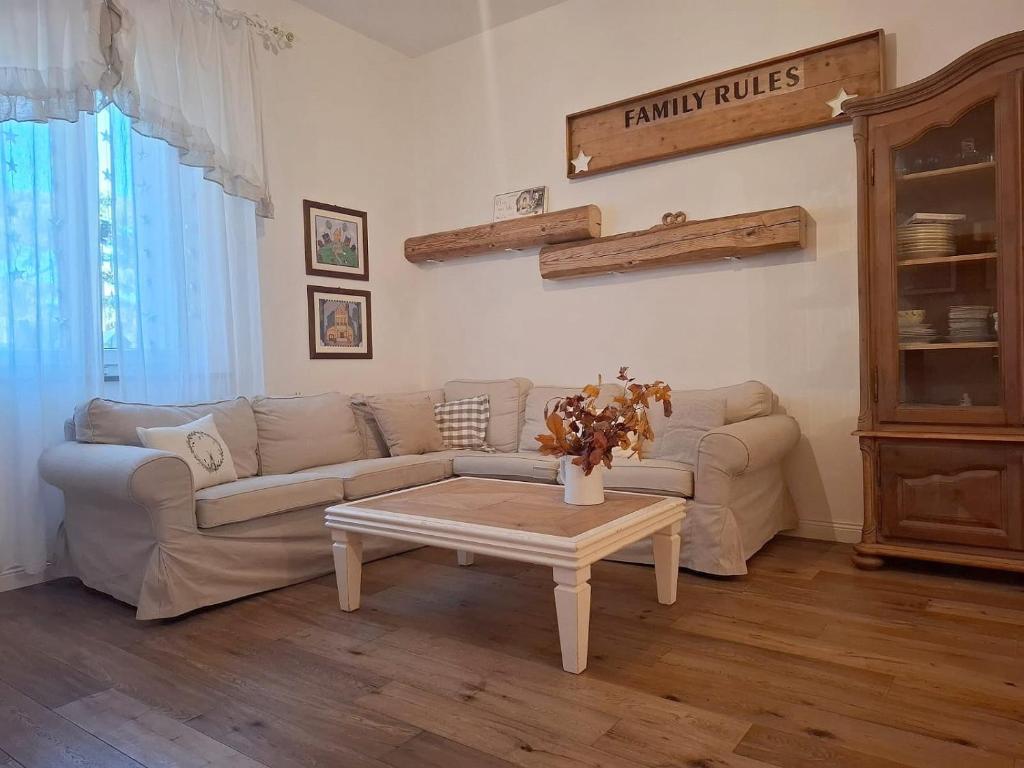 Posezení v ubytování C'era una casa