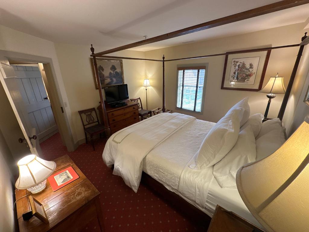 The 1708 House - Deluxe Junior Suite