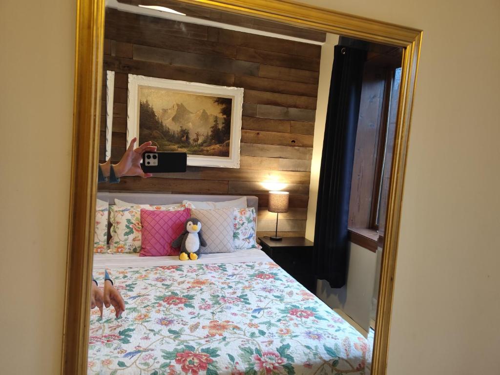 Un ou plusieurs lits dans un hébergement de l'établissement luxurious Mont tremblant 2bd 2bth