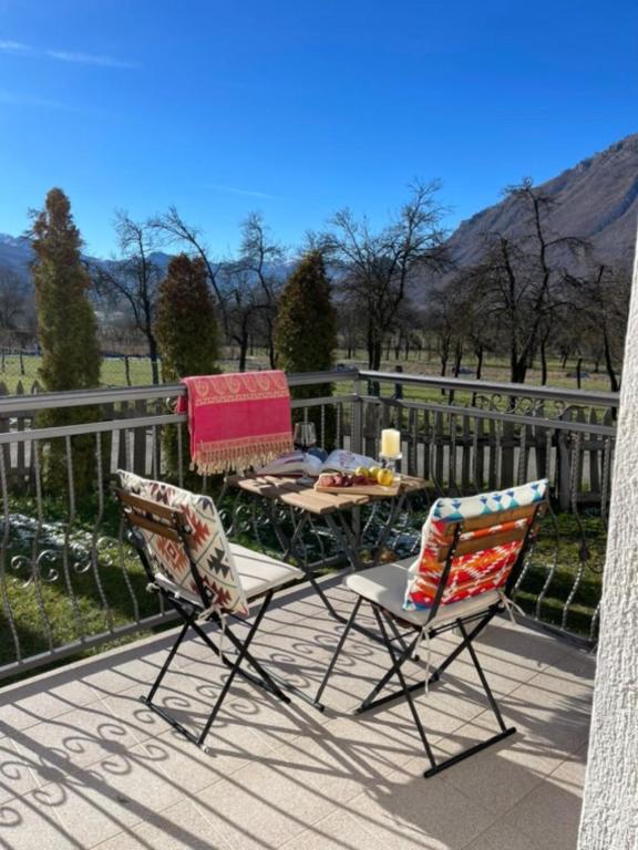 Nespecifikovaný výhled na hory nebo výhled na hory při pohledu z bed and breakfast