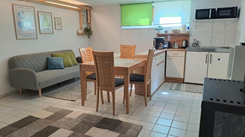 Kuchyňa alebo kuchynka v ubytovaní Apartment an der Hutweide