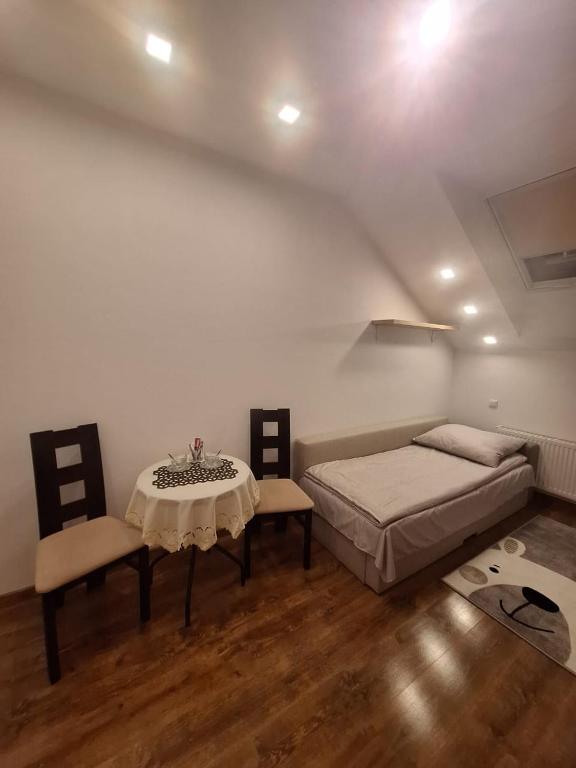 Postel nebo postele na pokoji v ubytování Villa Varzob