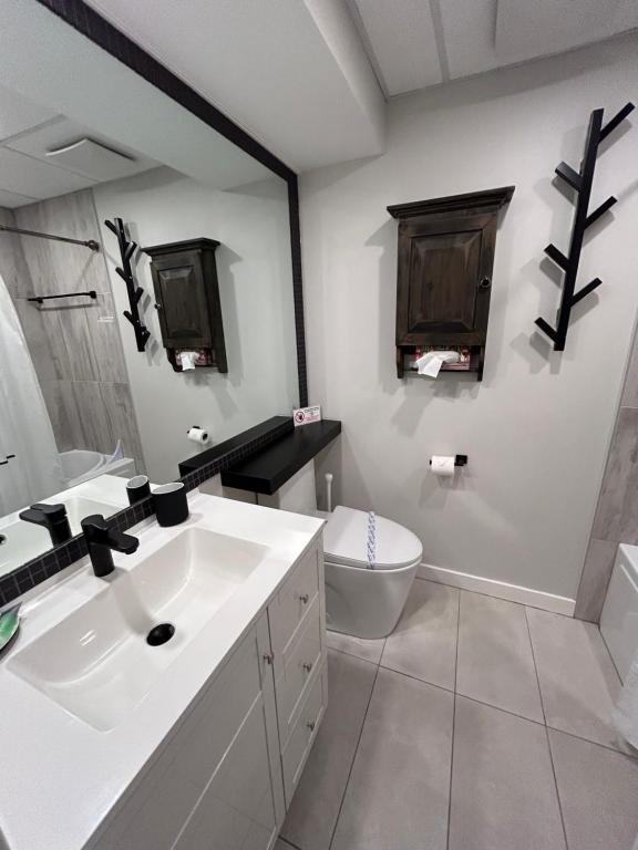 Koupelna v ubytování Condos Memphrémagog