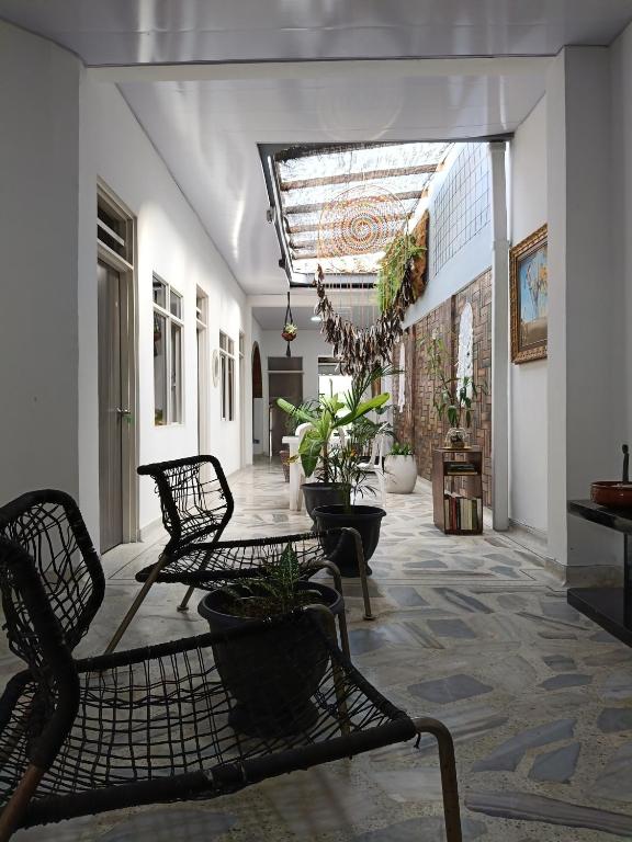 Posezení v ubytování Hostal Cali Camino Verde