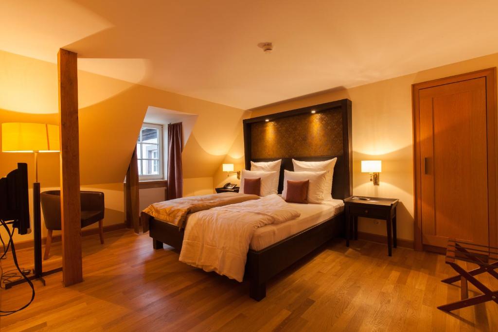 Postel nebo postele na pokoji v ubytování Hotel Schloss Waldeck