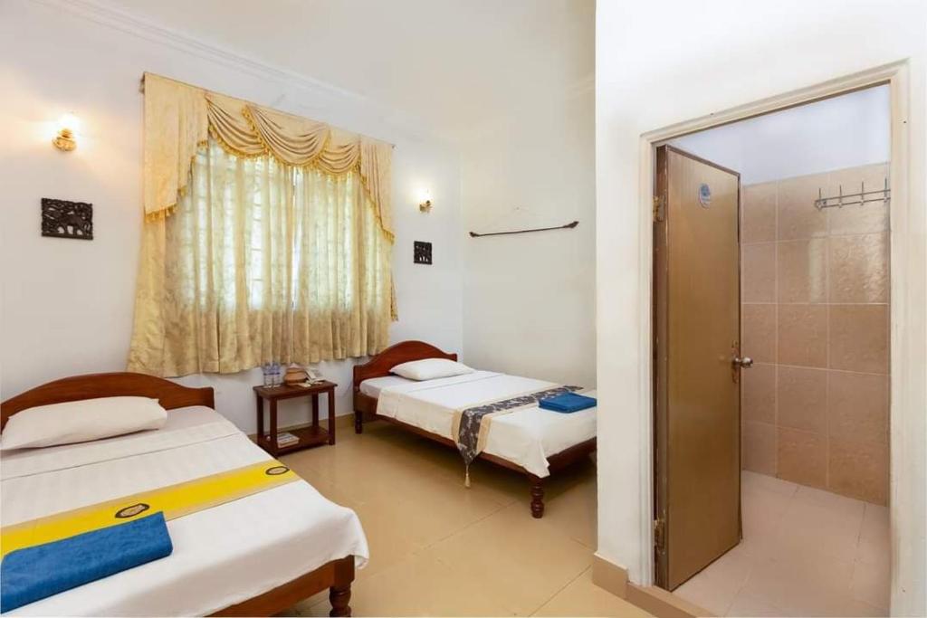 Siem Reap Comforts Hostel - Superior Triple Room