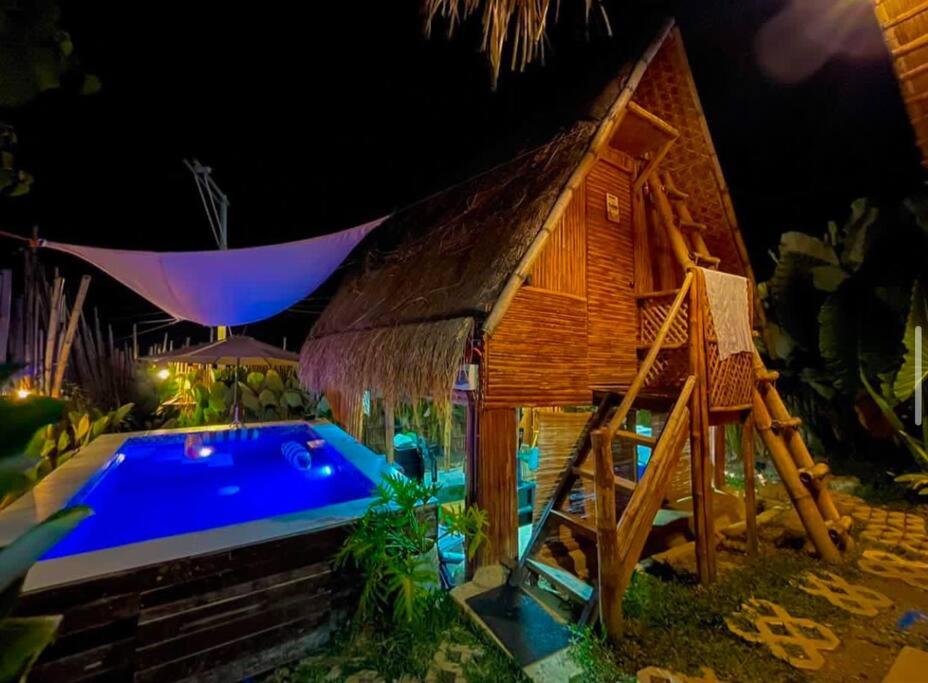 Kolam renang di atau dekat dengan GAïA Cabinhouse