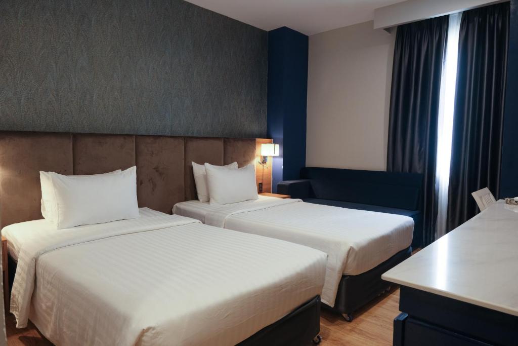 Nicecy NganHa Hotel - Deluxe Double Or Twin Room