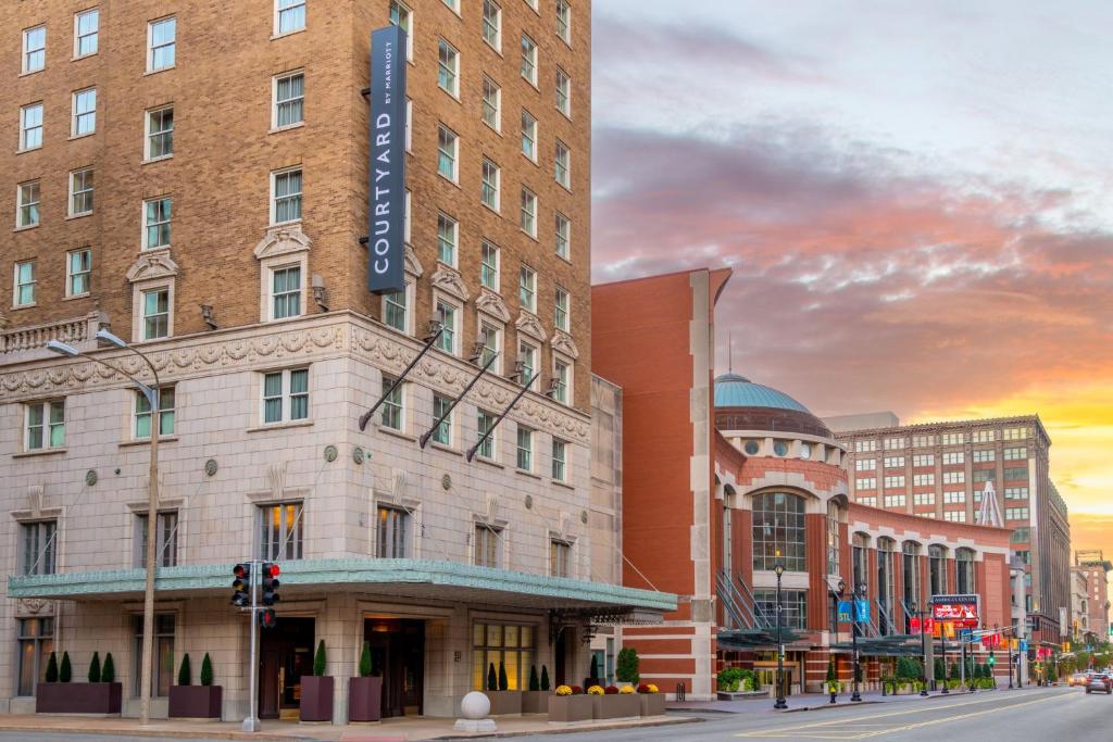 a rendering of the front of the savoy hotel at Courtyard St. Louis Downtown/Convention Center in Saint Louis