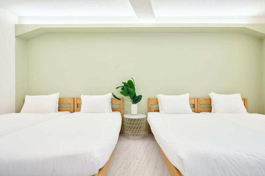 STAY ARI Arakicho - Deluxe Family Room