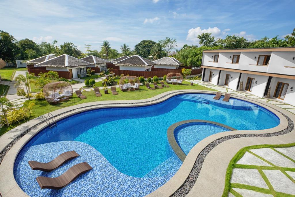 Bazén v ubytování Secret Garden Resort & Villas Panglao Island nebo v jeho okolí