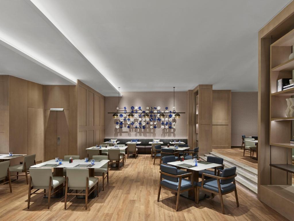 Posezení v ubytování Shanghai Marriott Hotel Yangpu Riverside