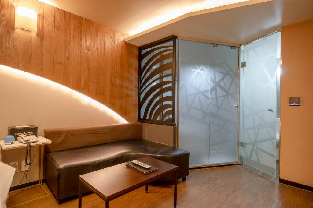 Posezení v ubytování Lime hotel Suwon