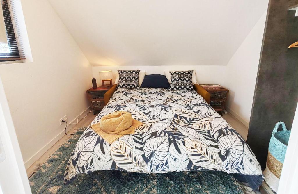 Postel nebo postele na pokoji v ubytování COLIVER - COLIVING A LA RÉUNION
