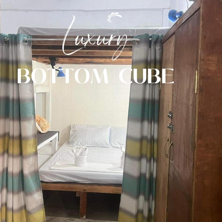 Wave retreat - 4-Bed Mixed Dormitory Room