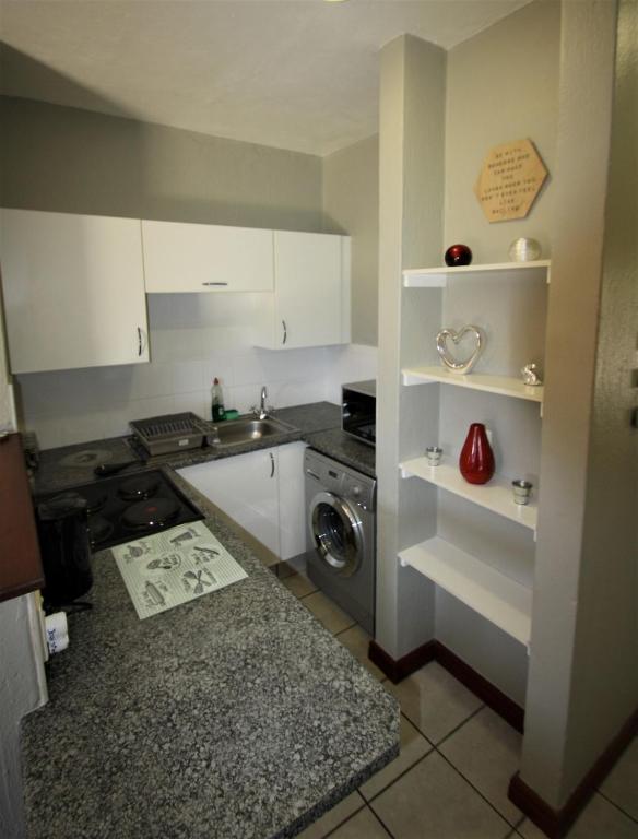 JoziStay @ Savannah Apartments - Standard Studio