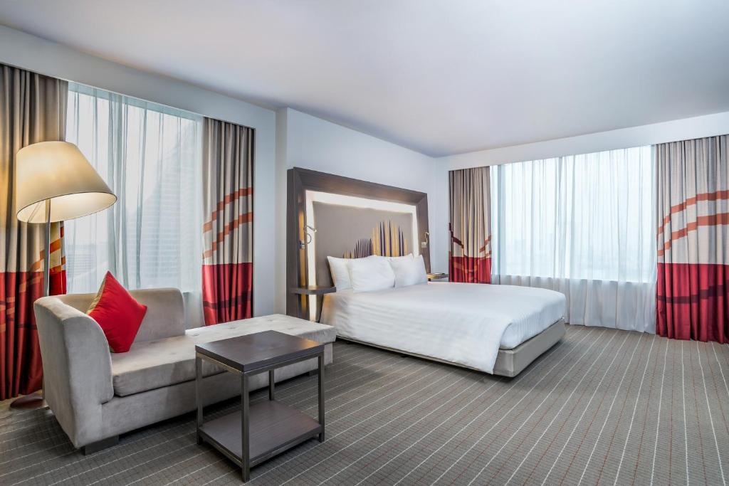 
One-Bedroom King Suite
