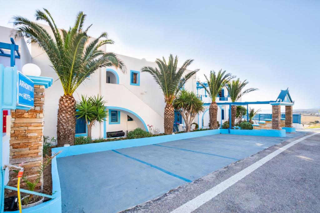 Bazén v ubytování Arhontiko Hotel nebo v jeho okolí