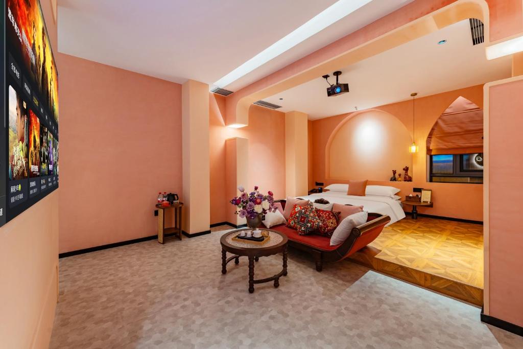 Postel nebo postele na pokoji v ubytování Chaozhou Fanhuali B&B