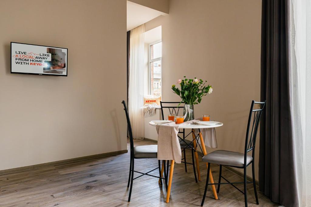 فضای داخلی Apartment KeyGo #0107 key to the center of Yerevan در ایروان - تصویر ۳