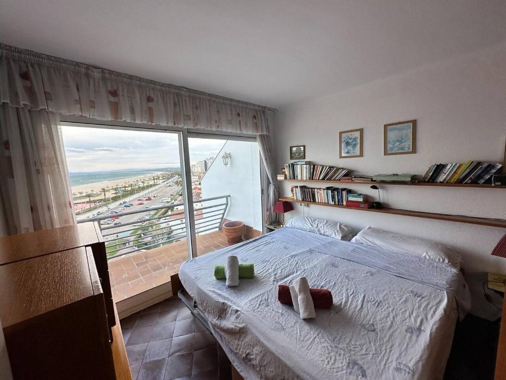 Postel nebo postele na pokoji v ubytování AwayDays 803 Apartamento 8a Planta Vista Mar