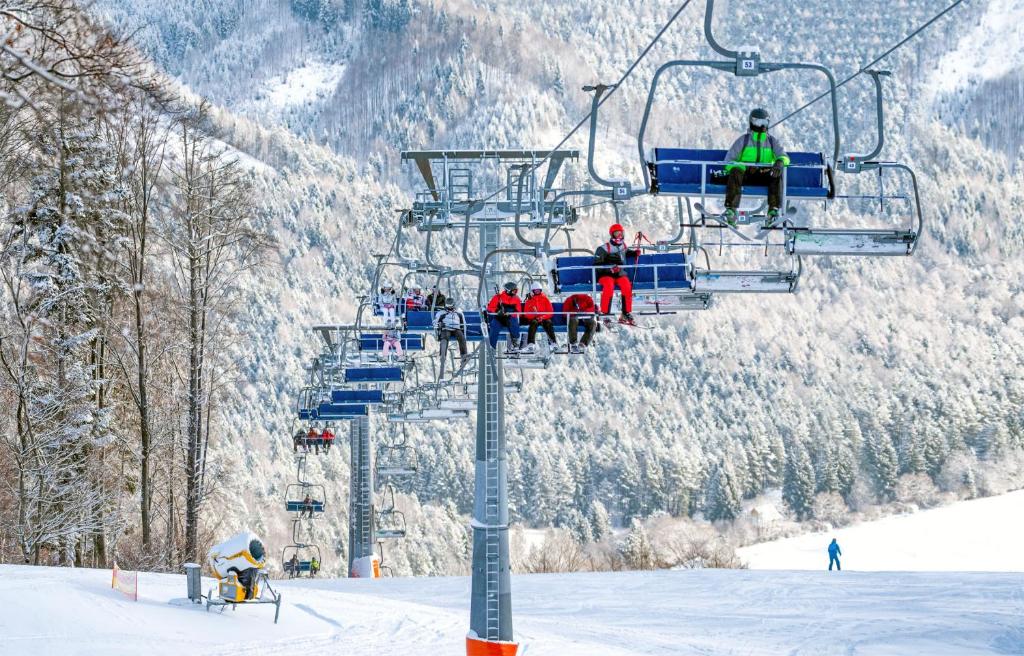 Dolina Leśnicy SKI & SPA Resort v zimě