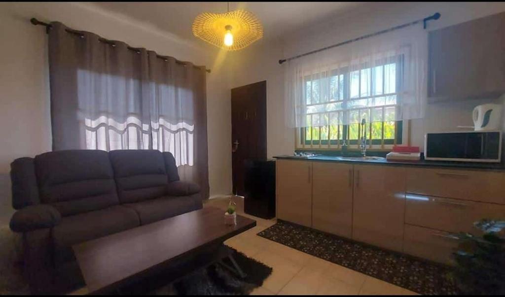 Η κουζίνα ή μικρή κουζίνα στο Sunrise Lodge