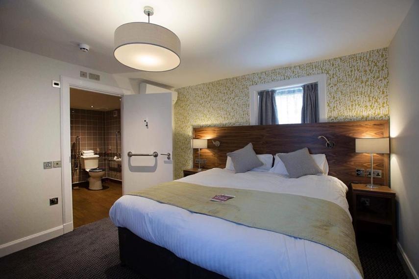 The Cross Keys - 