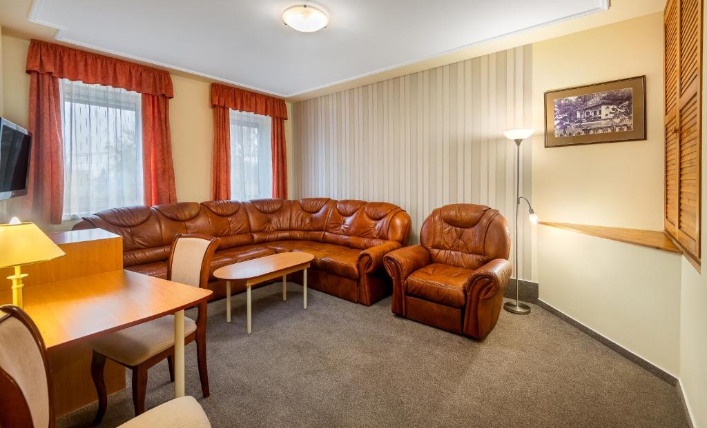 Część wypoczynkowa w obiekcie Platan Hotel
