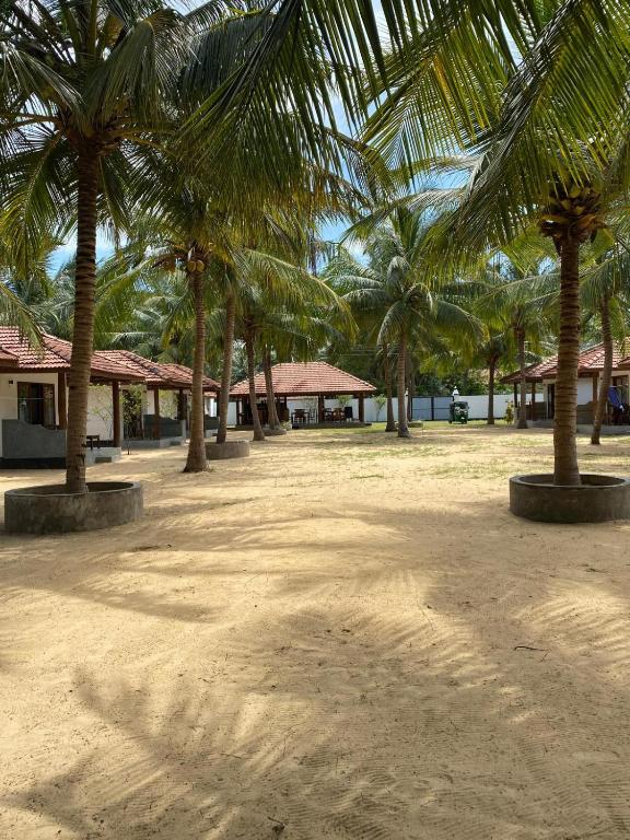 Sea Sand Resort - 18