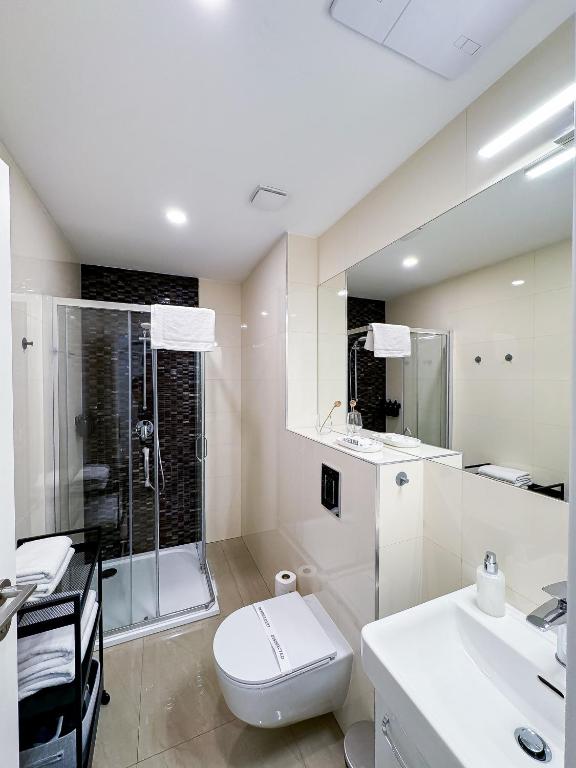 TurnKey I Wenceslas Square Apartments - 4