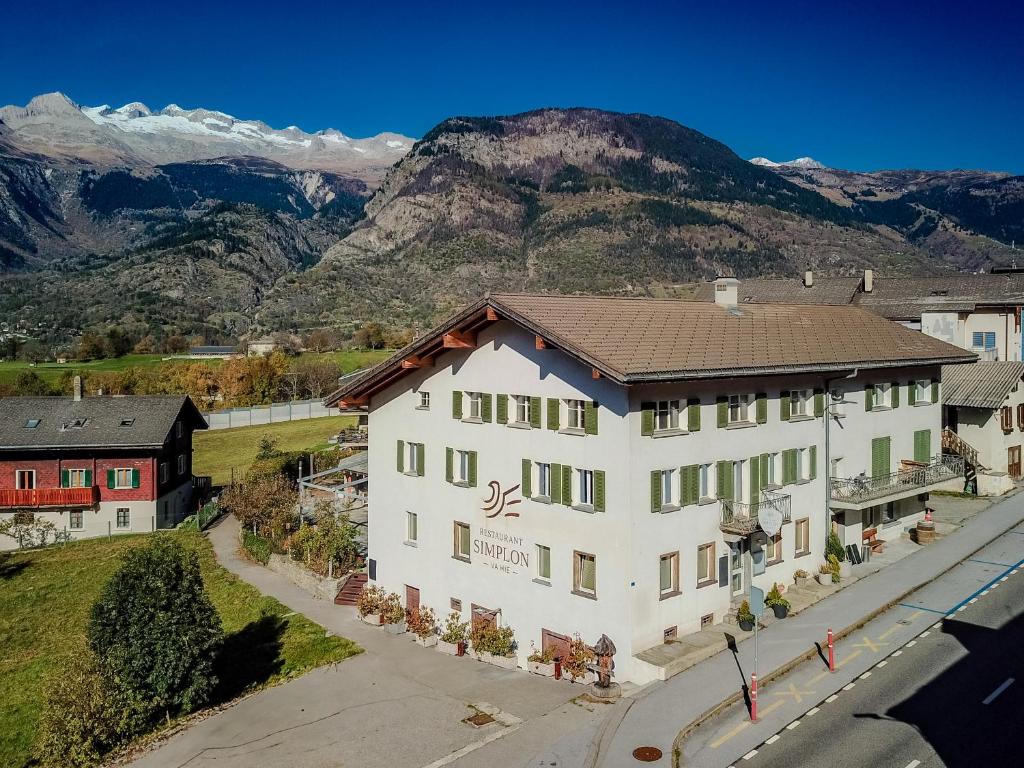 Nespecifikovaný výhled na hory nebo výhled na hory při pohledu z hotelu