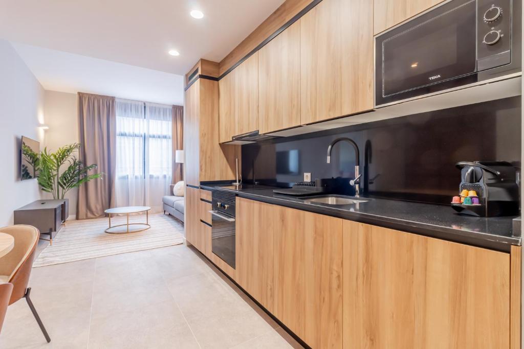 Home Art Apartments Bernabéu - 8