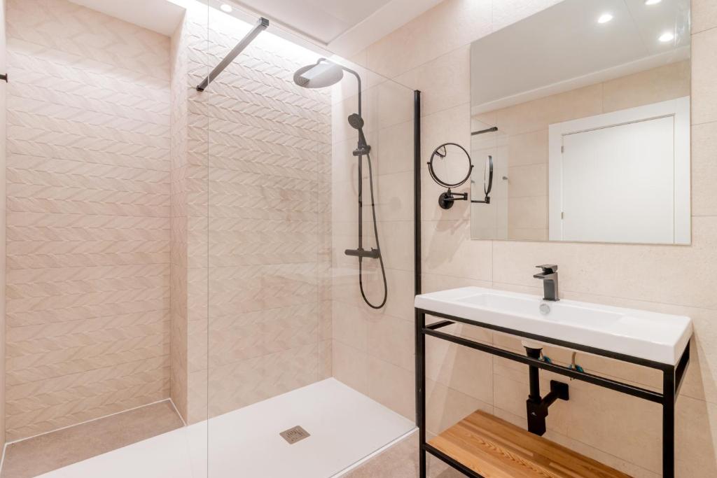 Home Art Apartments Bernabéu - 10