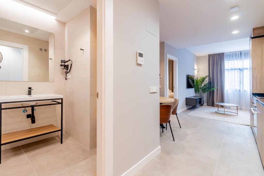 Home Art Apartments Bernabéu - 15