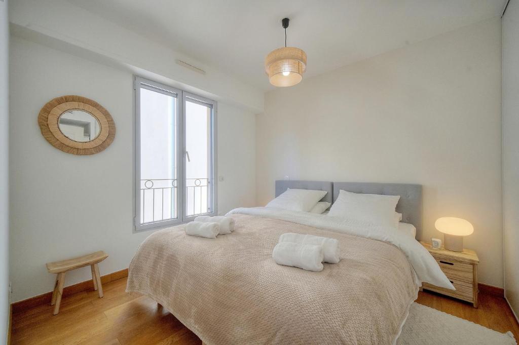Posteľ alebo postele v izbe v ubytovaní Magnifique et lumineux 3 pieces A2B238