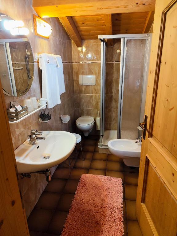 Pizzeria Marmolada Camere - Chambre Double Ou Jumelle De Luxe