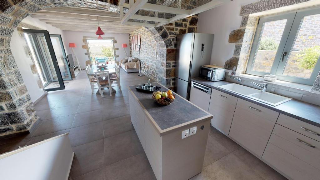 Kuchyňa alebo kuchynka v ubytovaní Anna Luxury Villa by Cretevasion