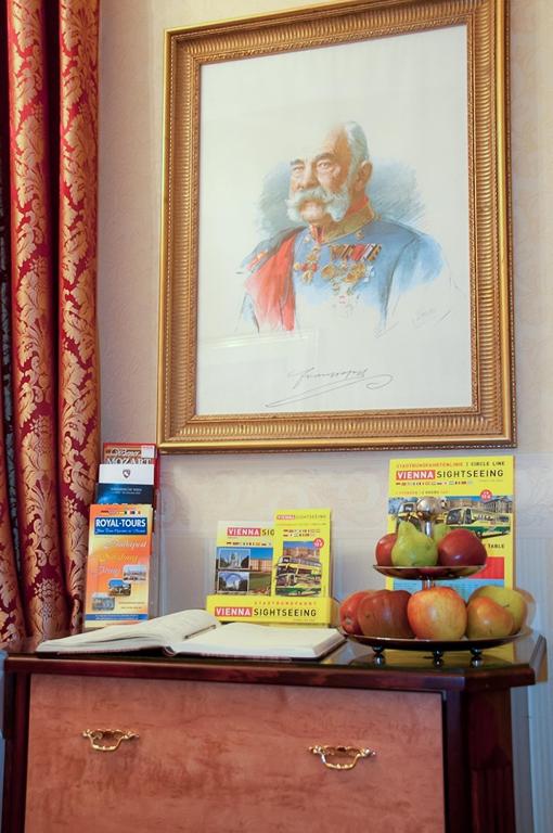 Pension Opera Suites I Self Check In - Resim 4